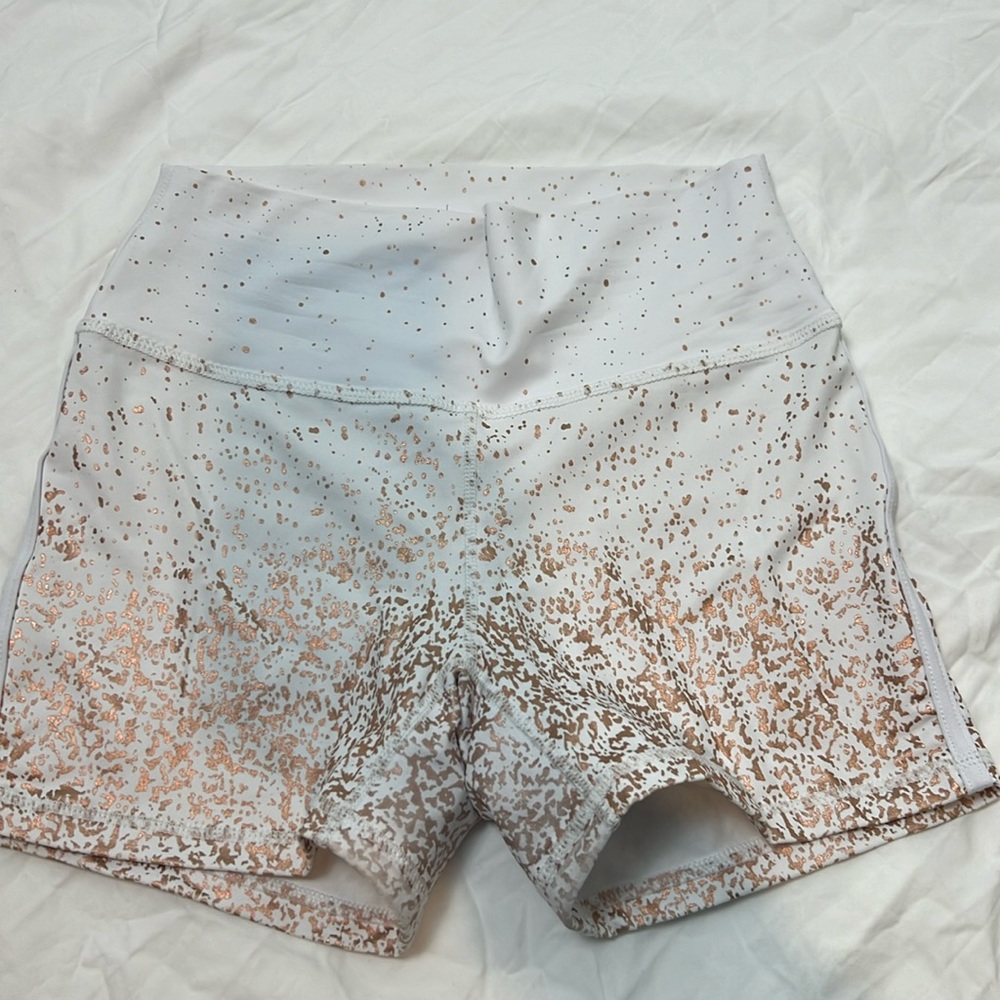 Buffbunny shorts - Size M